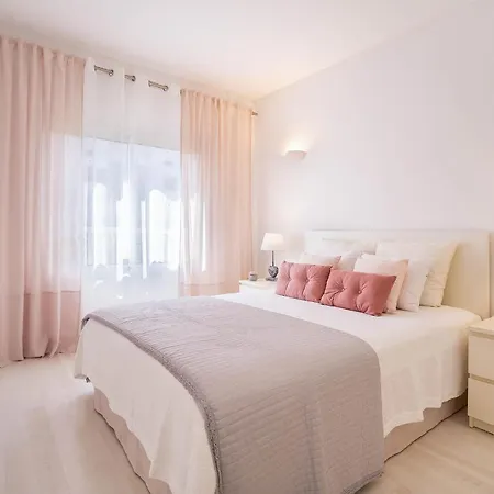 Litoral Mar Dream, 500 Mbs Free Wi-fi, Private Parking, Pool *