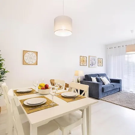 Litoral Mar Dream, 500 Mbs Free Wi-fi, Private Parking, Pool Portimao