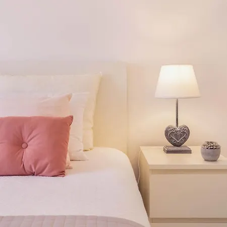 Litoral Mar Dream, 500 Mbs Free Wi-fi, Private Parking, Pool Apartamento