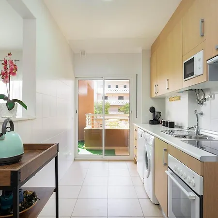 Litoral Mar Dream, 500 Mbs Free Wi-fi, Private Parking, Pool Apartamento